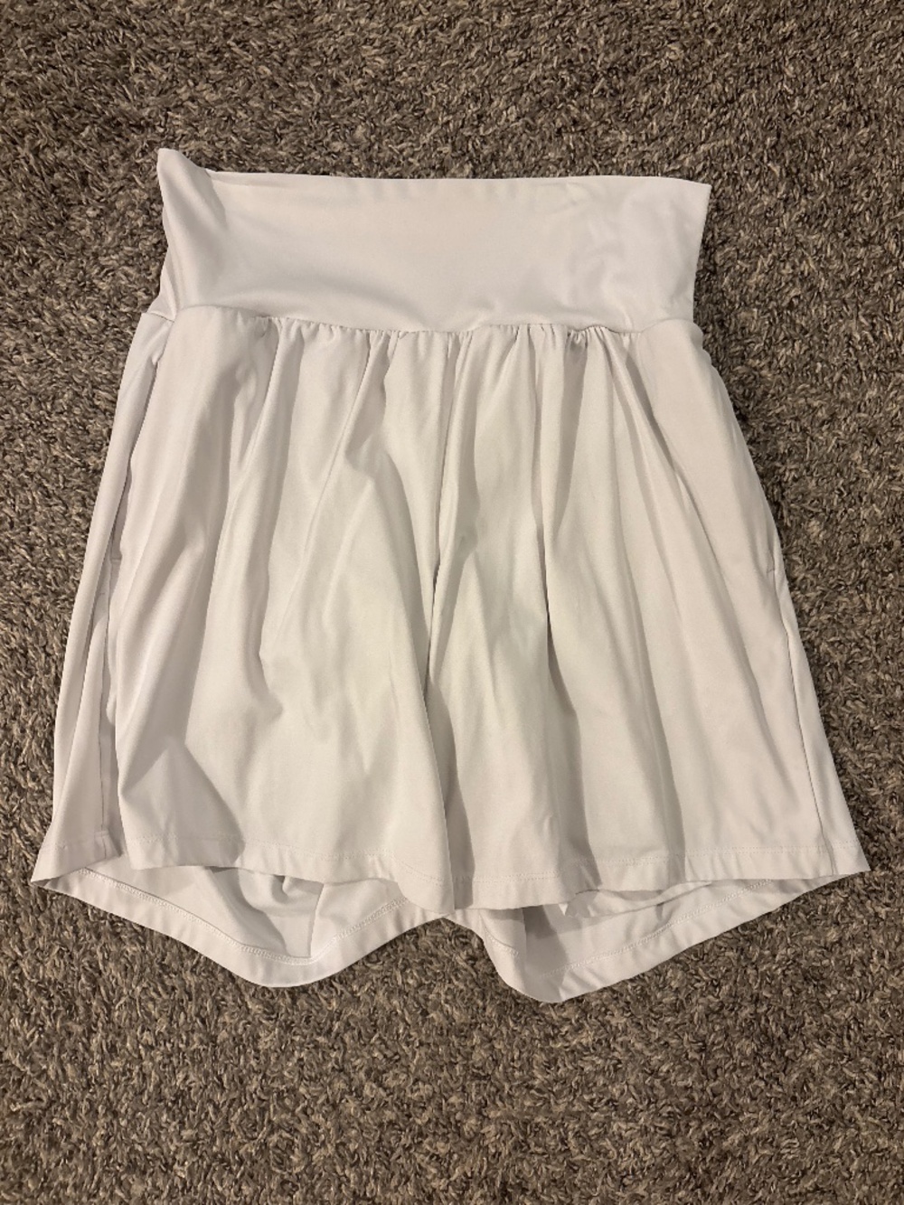 Halara 2 in 1 Yoga Shorts White